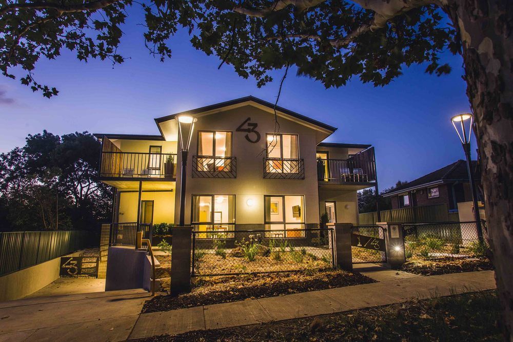 One Of A Kind Apartments Canberra Exterior photo